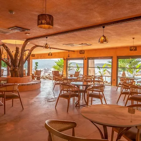 Inone Mucho Selection ホテル 4*