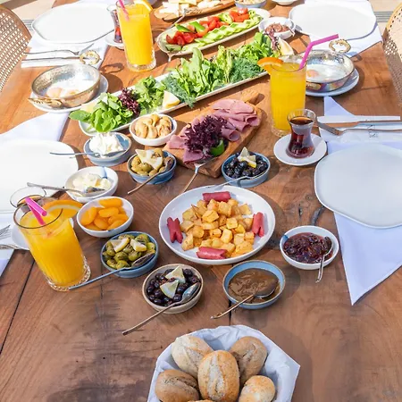 ホテル Inone Mucho Selection 4*